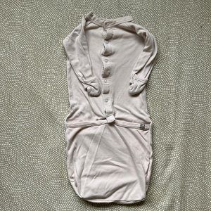 Goumi gown 3-6m pale pink, some pilling